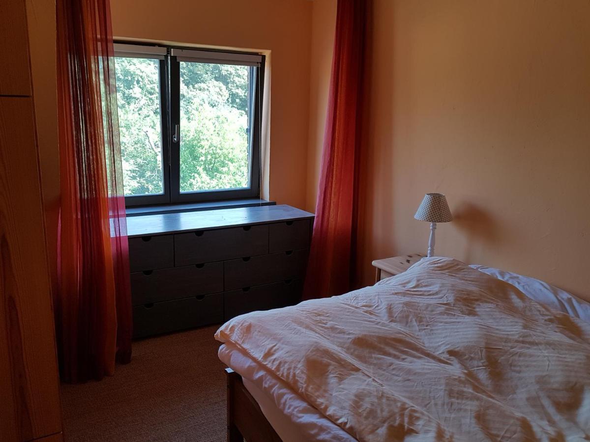 Grosse Wohnung / Haushaelfte In Peetzig Am See Angermunde Extérieur photo