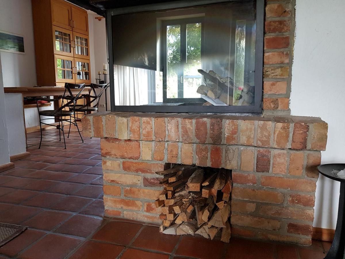 Grosse Wohnung / Haushaelfte In Peetzig Am See Angermunde Extérieur photo